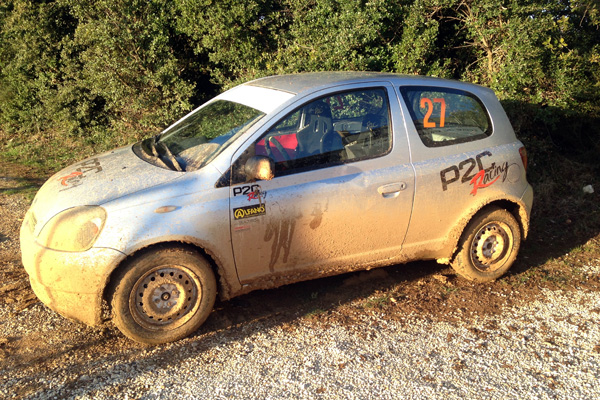 Toyota Yaris utilisée lors de nos stages de pilotage rallye sur terre